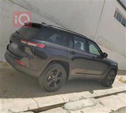 جیپ گراند شیرۆکی